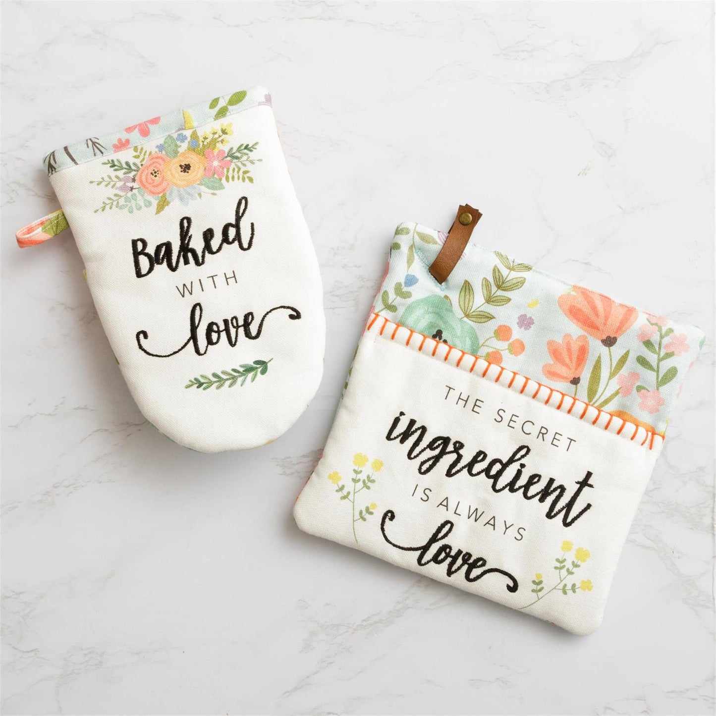 OVEN MITT AND POT HOLDER - BAKED WITH LOVE, Set of 2
